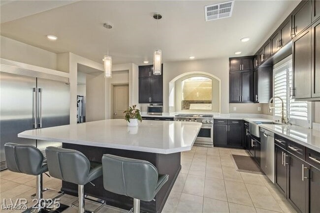 Building Photo - 8604 Grove Mill Ct