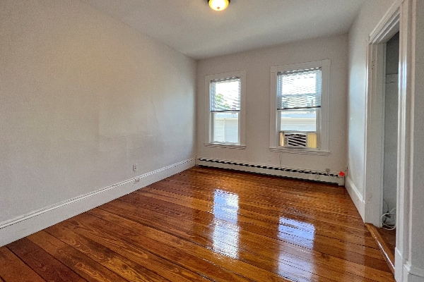 Building Photo - 335 Beacon St