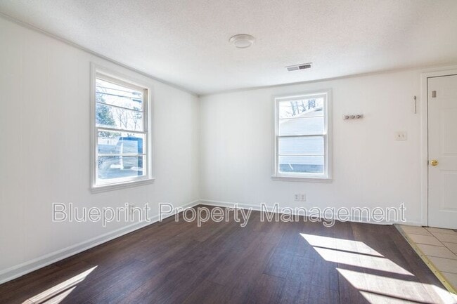 Building Photo - 119 Wheeler Dr