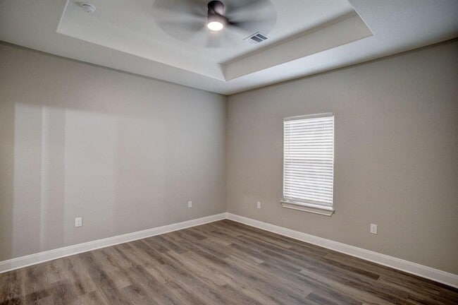 Building Photo - 121 S Kanaio Dr