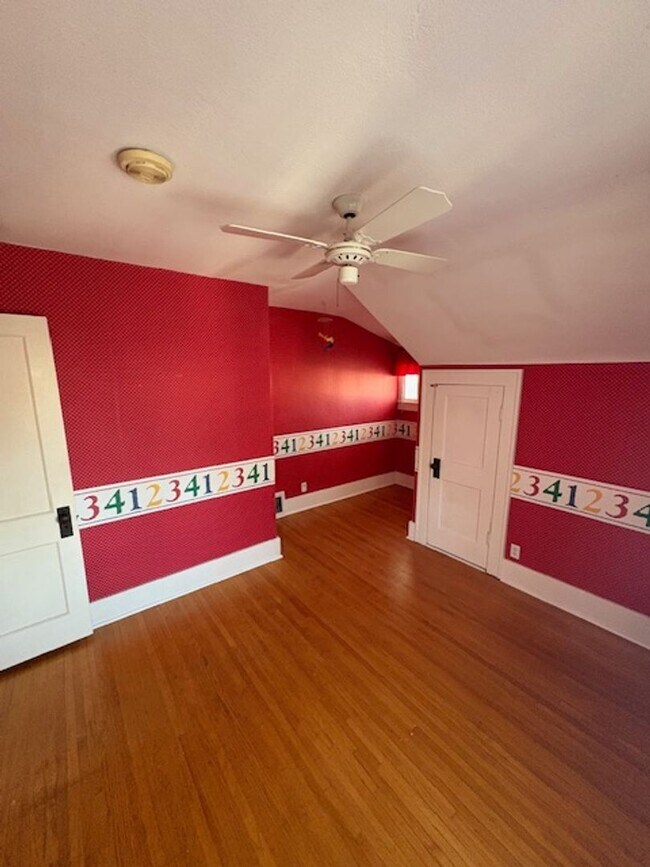 Building Photo - 3110 N Sherwood Ave