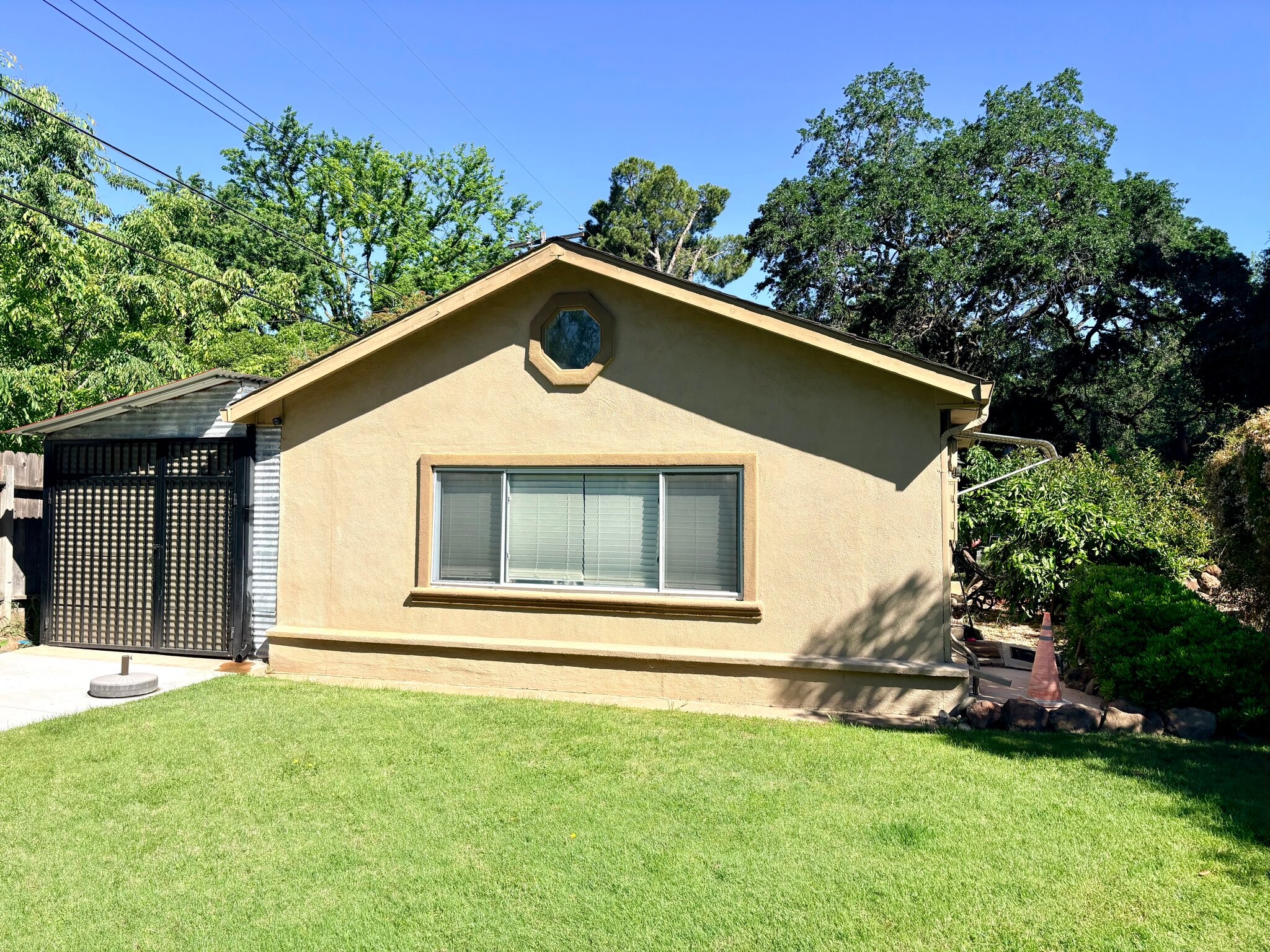 Building Photo - 5003 Whitney Ave