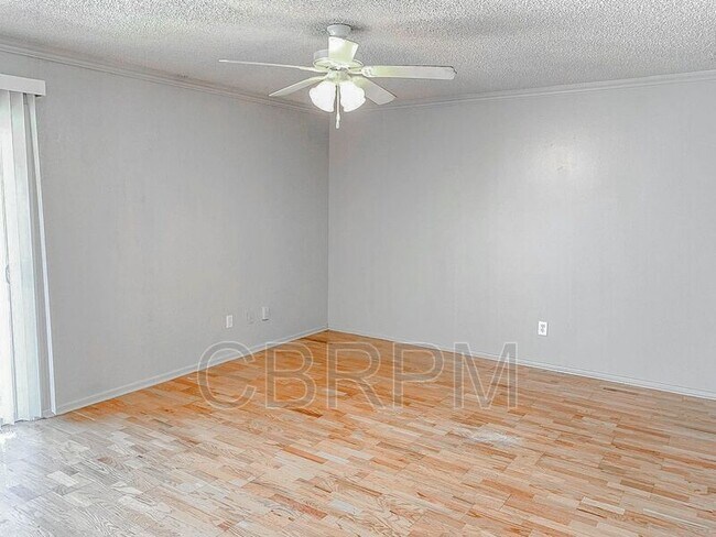 Building Photo - 2131 74th St