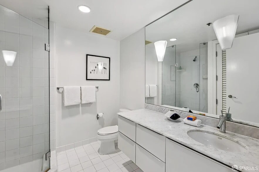 Building Photo - 229 Brannan St