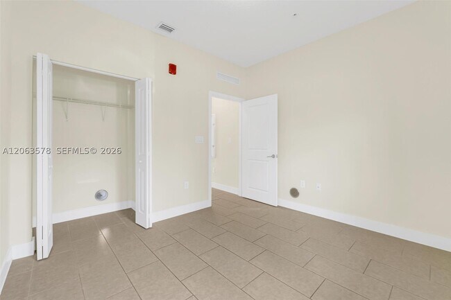 Building Photo - 8167 NW 41st St