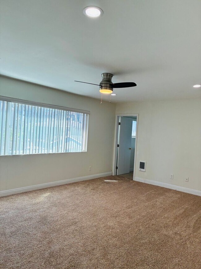 Building Photo - BEAUTIFUL 3 BEDROOM/ 2 BATH- ONE TIME RENTAL