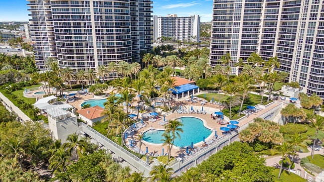 Building Photo - 3100 N Ocean Blvd