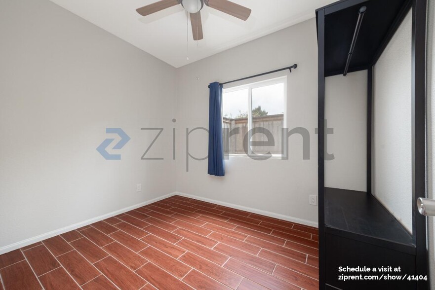 Building Photo - 1310 Breeze St