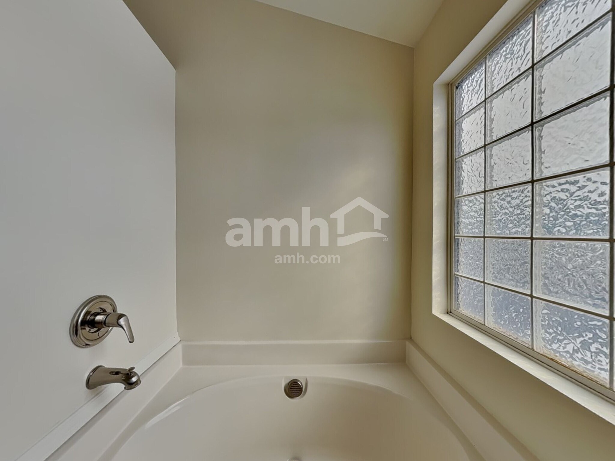 Building Photo - 1825 Beeson Park Ln