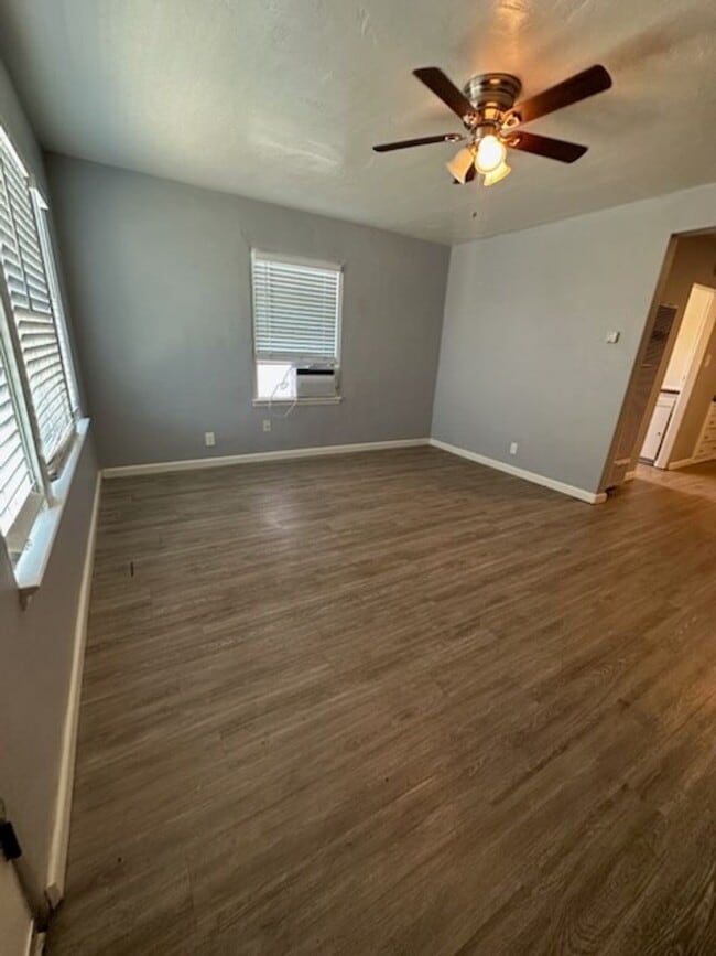 Building Photo - A little vintage with updates