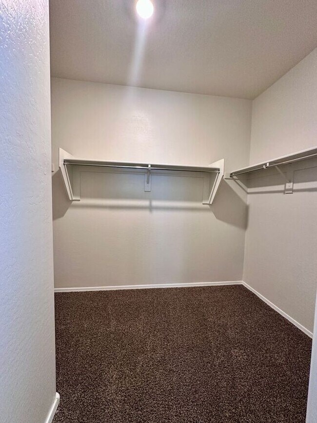 Building Photo - MOVE IN SPECIALS!! Large Backyard with thi...