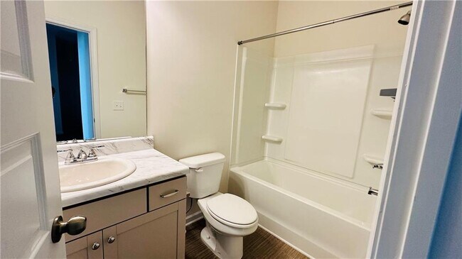 Building Photo - 212 Centennial Cir