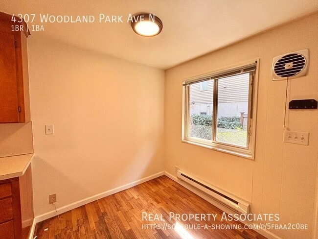 Building Photo - 4307 Woodland Park Ave N