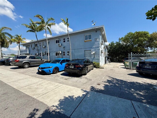 Building Photo - 5305 Biscayne Blvd
