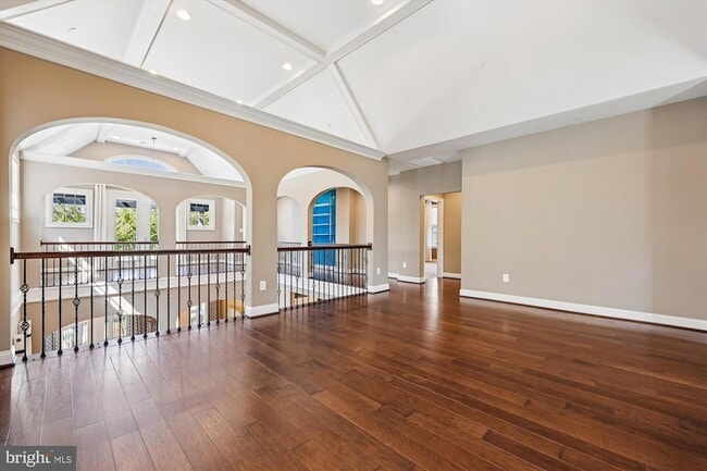 Building Photo - 448 Salk Cir
