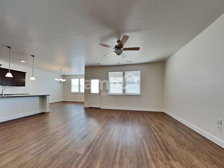 Building Photo - 1511 S Horton St