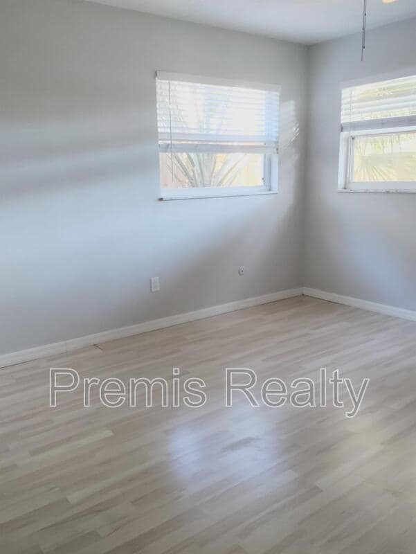 Building Photo - 6764 297th Ave N