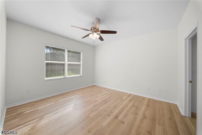 Building Photo - 11133 Peace Lilly Way