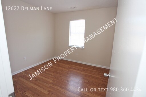 Building Photo - 12627 Delman Ln