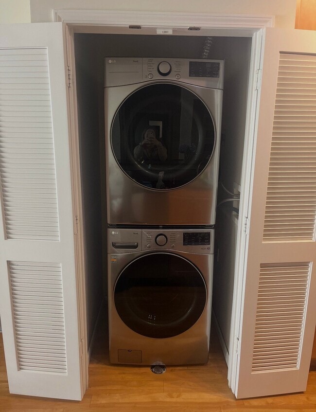 Building Photo - 1251 Strassner Dr