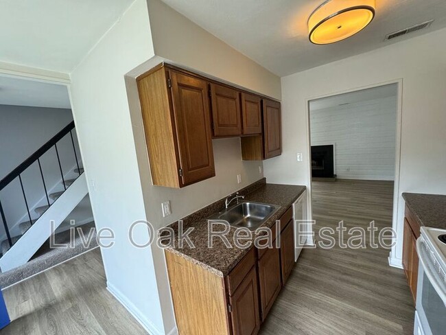 Building Photo - 3446 Bruin Dr