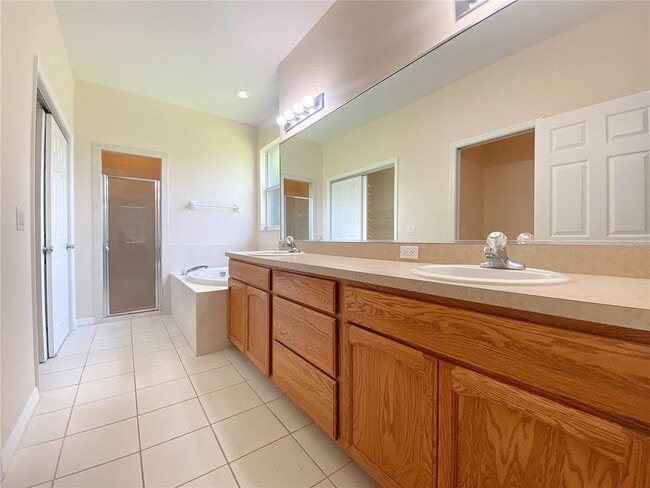Building Photo - 398 Terranova St