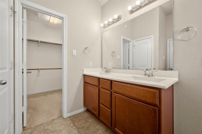 Building Photo - 4502 Fenway Park Way