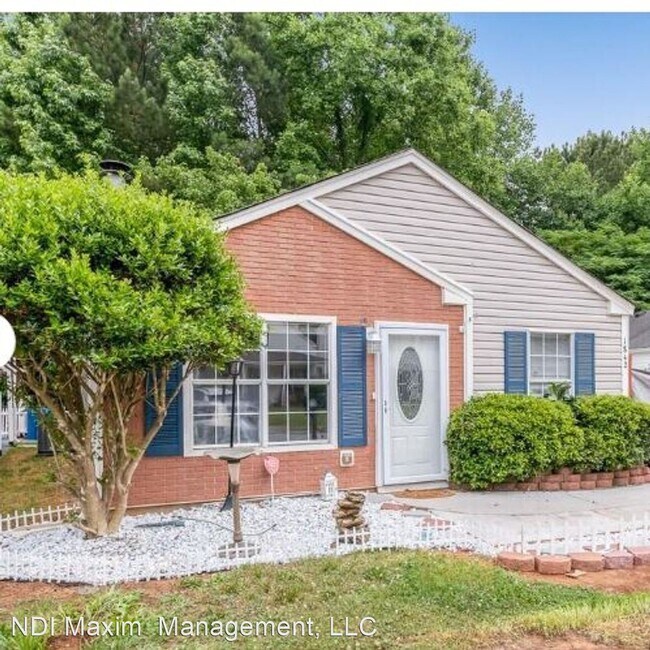 2 br, 1.5 bath House 1842 Patterson Park... 1842 Patterson Park Dr