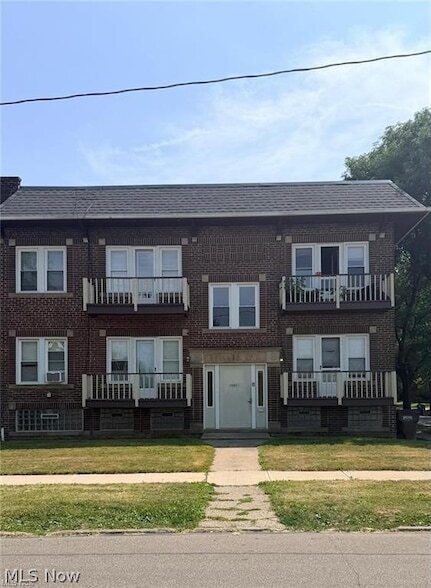 Building Photo - 10917 Bernard Ave