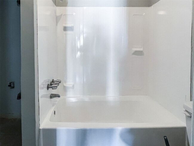 Building Photo - 1715 Moritz Dr