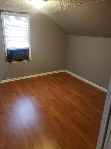 Building Photo - 1107 Acklen Ave