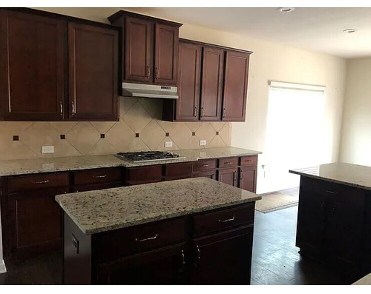 Building Photo - 6830 Rocking Horse Ln