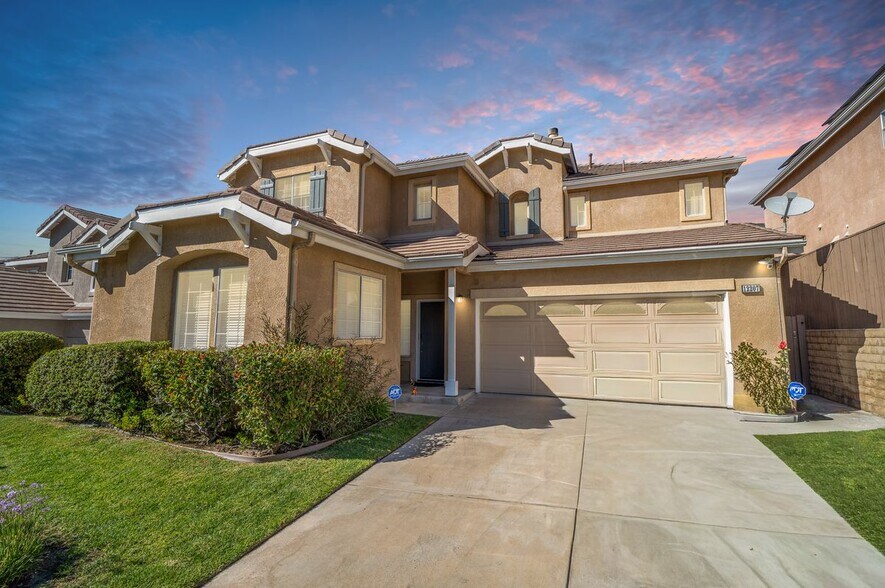 Primary Photo - 12207 Vía Santa Marta