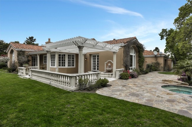 Building Photo - 27210 Ohlone Ln