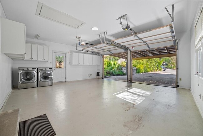 Building Photo - 712 Brownlee Cir