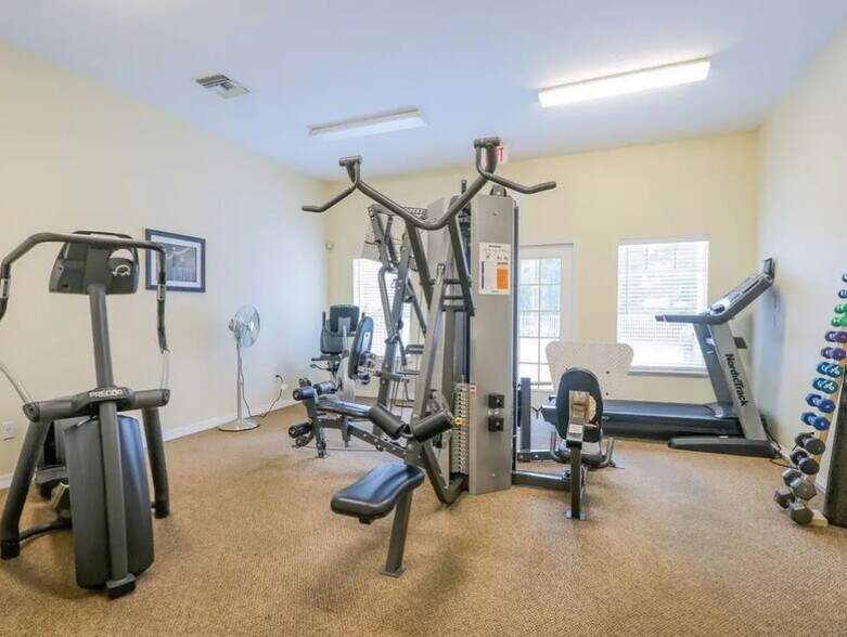 Gym. - 850 S Tamiami Trl