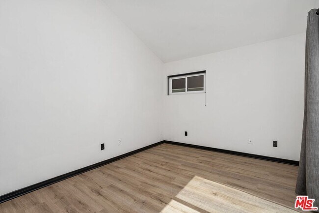 Building Photo - 3023 Berkeley Ave