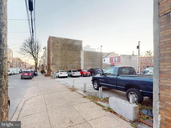 Building Photo - 1404 S 2nd St