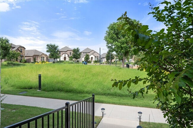 Building Photo - 1716 Elise Ln