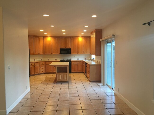 Building Photo - 2057 Berwin Ln