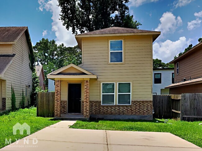 Primary Photo - 16689 E Hammon