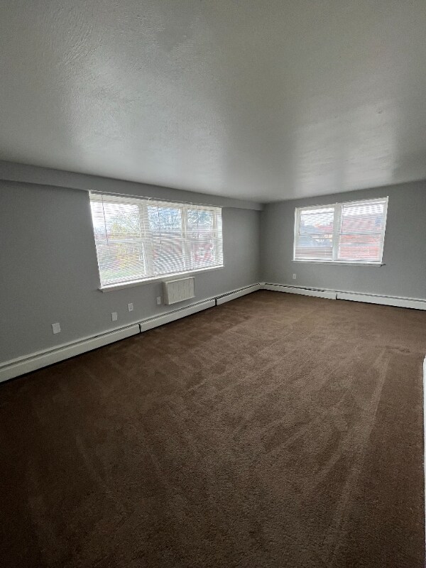 Building Photo - 30 Gillett St