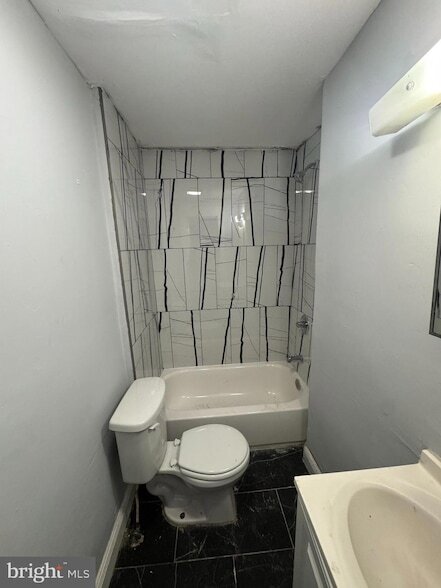 Building Photo - 4253 N 17th St