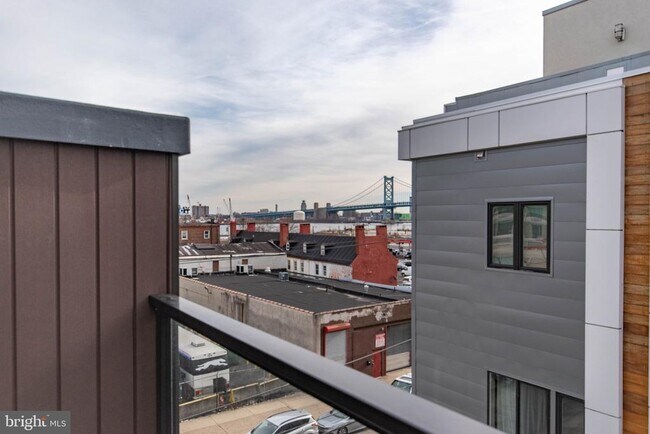 Building Photo - 105 Olive St