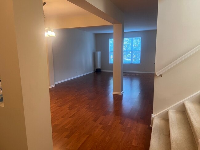 Building Photo - 1861 Crenshaw Cir