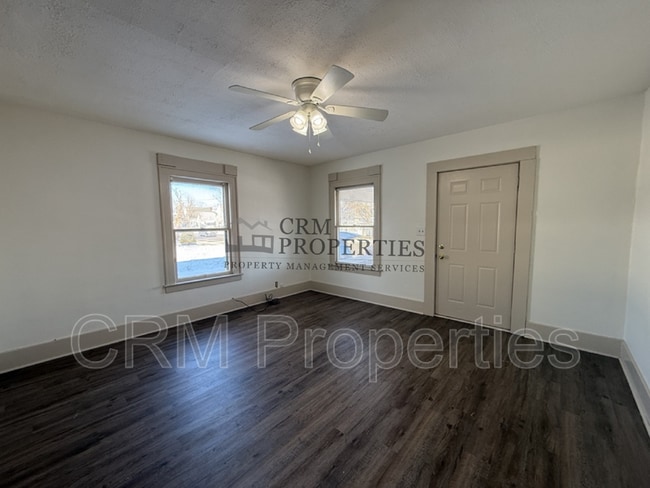 Building Photo - 811 N Webster St