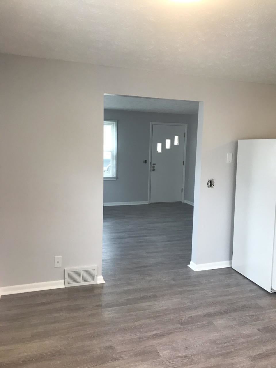 LIVING ROOM - 306 Pershing Ave NW