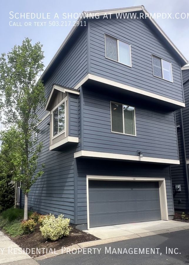 Building Photo - 14075 SW Compass Dr