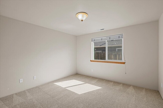 Building Photo - 1041 Compton Way