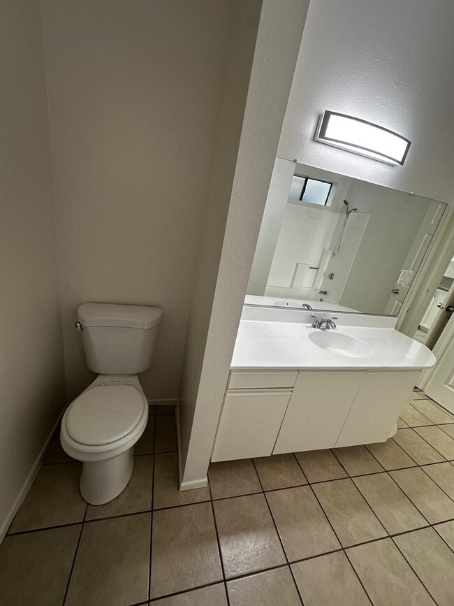 Building Photo - 4343 Whitsett Ave